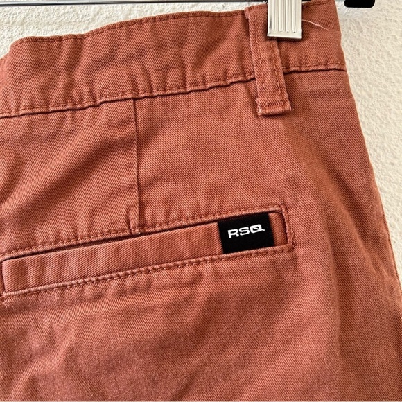 RSQ Men’s Mid Length Chino Shorts Sz 30 Stretchy Beach Vacation Preppy Cruise - Picture 4 of 8